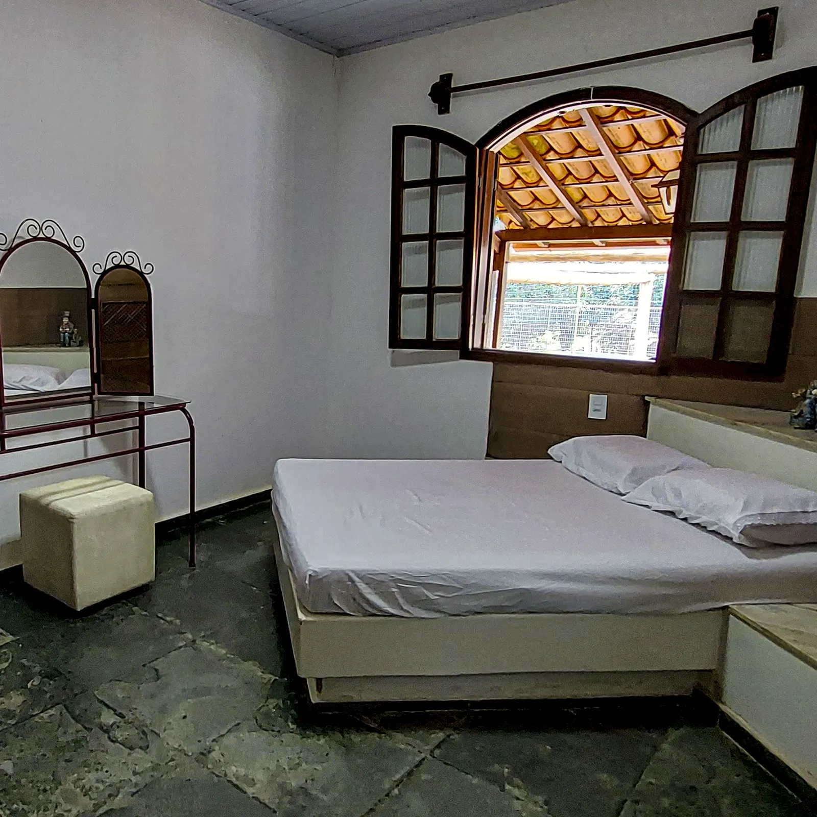 Quarto de casal com penteadeira
